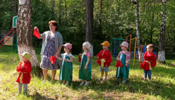 Замечательное развлечение, посвященное "Дню рождения русской берёзки" Замечательное развлечение, посвященное "Дню рождения русской берёзки".